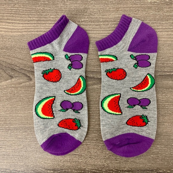 ❣️3/$15❣️ "FRUITS" Ankle Socks - Picture 3 of 3